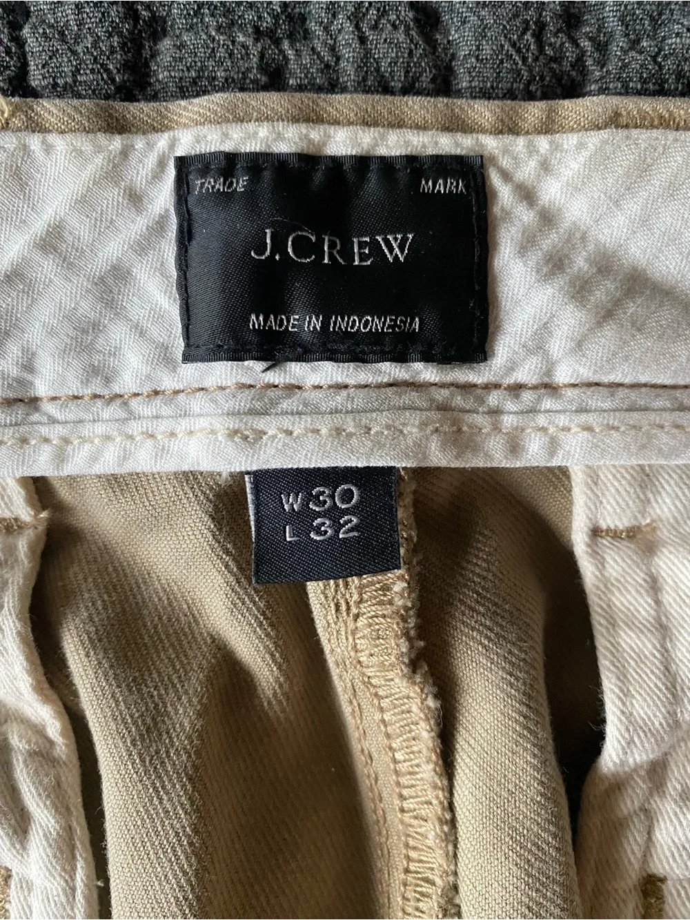 J Crew Men's Khaki Classic Relaxed Fit Chinos 100% Cotton Size W 30 L 32